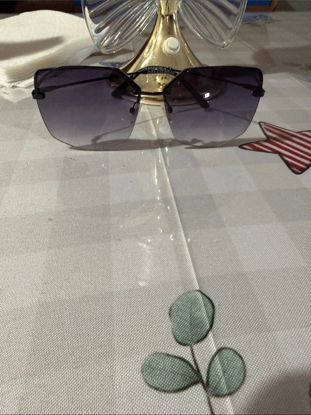 Diff Eyewear Women's Black Gradient Rimless Sunglasses